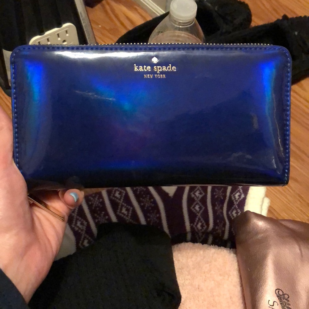 Kate spade wallet final sale no refunds